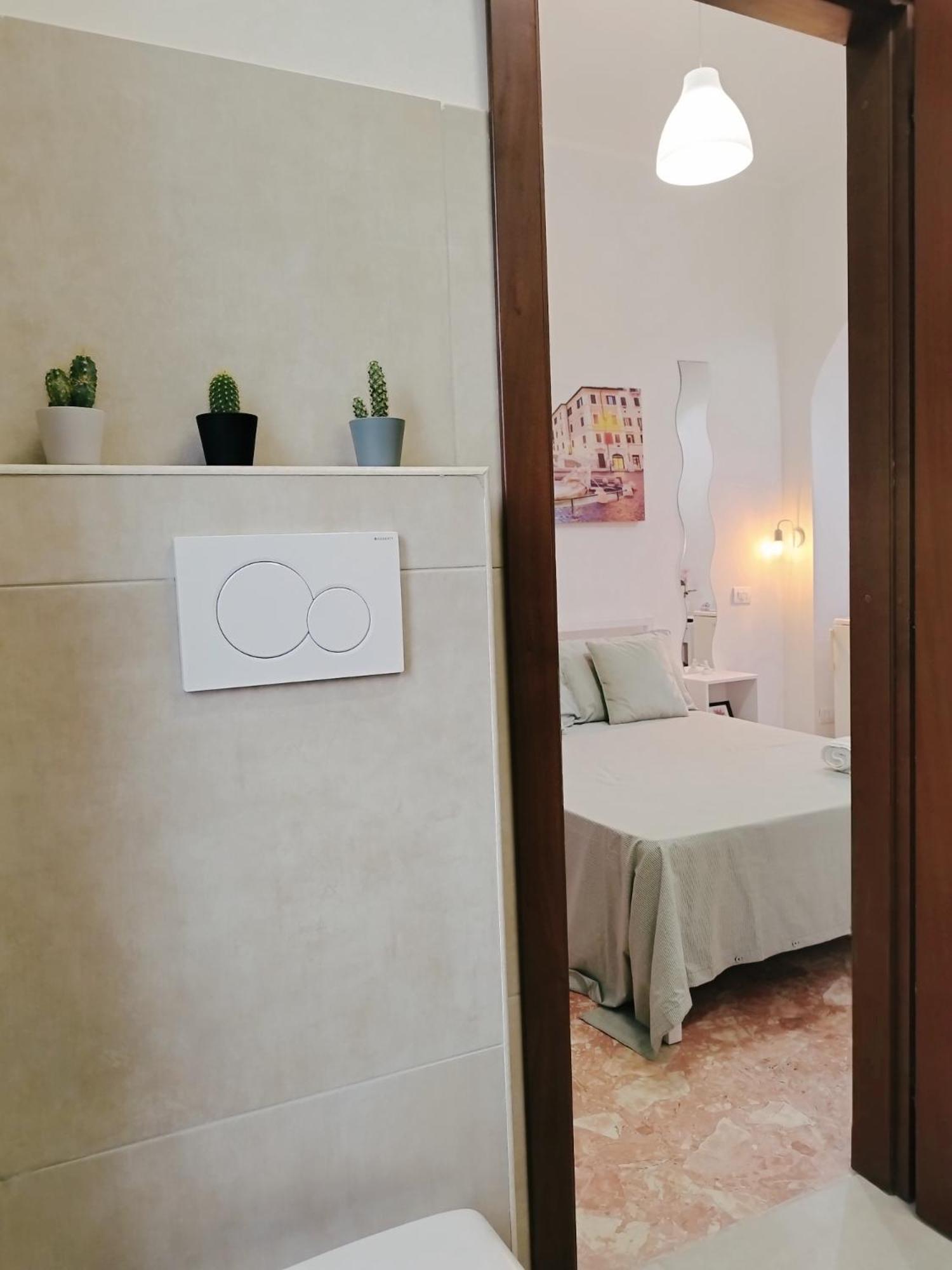 Colosseo Rooms B&B Rome Exterior photo